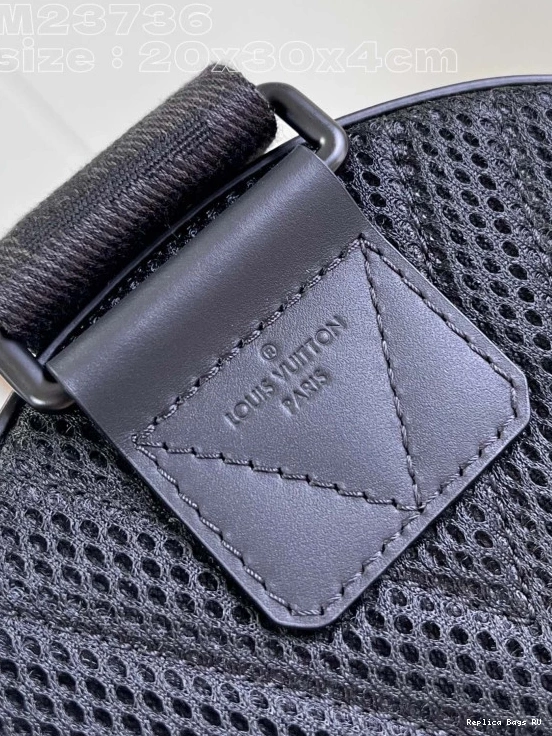 Affordable VUITTON LOUIS Slingbag Pilot 0717